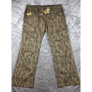 Magellan Outdoors Cargo Pants Women XXL Brown Mossy Oak Bottomland Camo Hunting